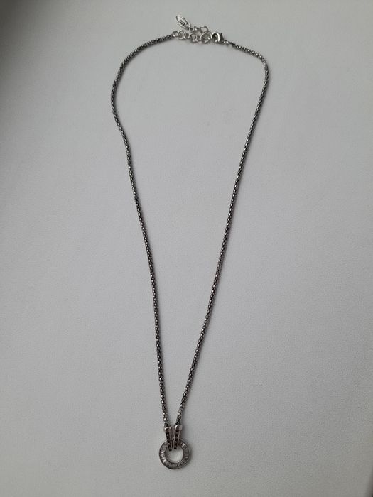 Цепочка продаётся