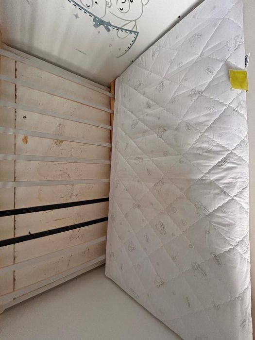 Продам детскую кроватку