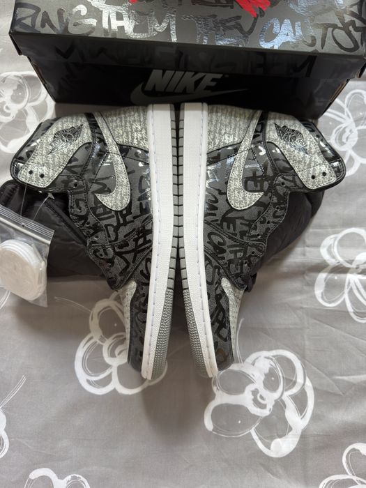 Adidasi Jordan 1 High Rebellionaire