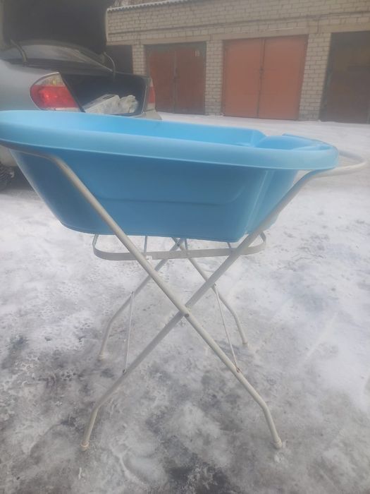 Продам стойка для ванночки+ванночка