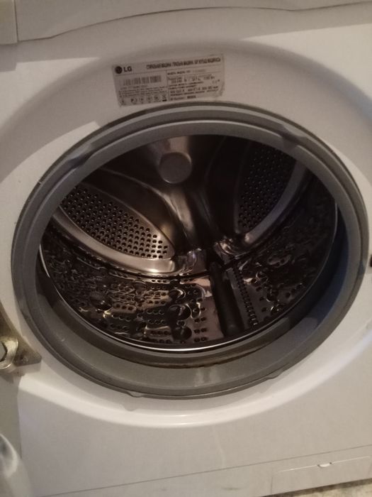 Продам стиральную машинку