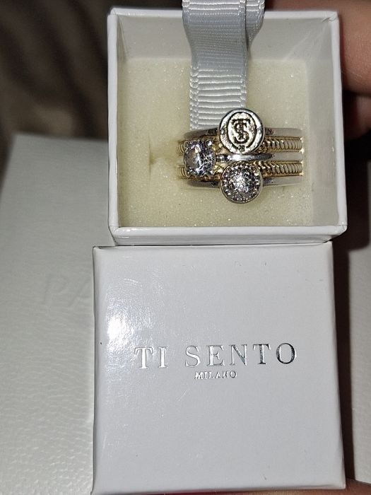 Ti Sento пръстен