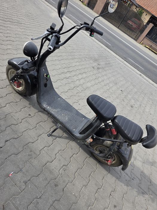 Vând scuter electric