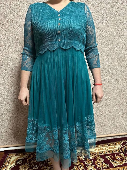 Платье .женское.