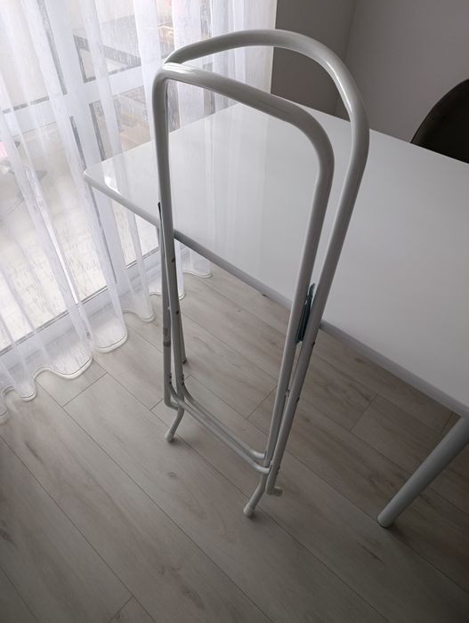 Стойка за бебешка вана