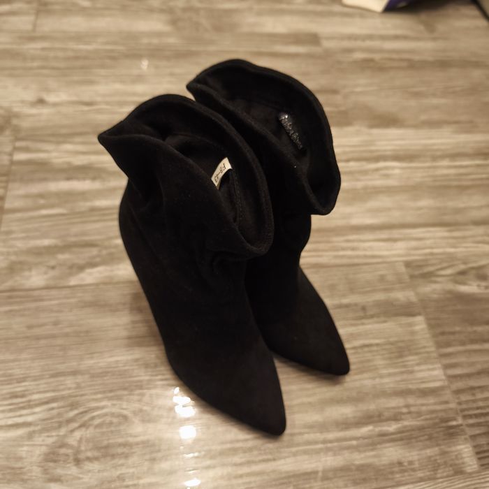 Продам обувь замша