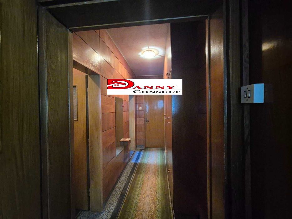 Тристаен апартамент в гр. В. Търново до Пожарната