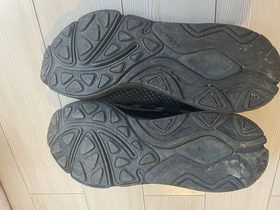 Vand Adidas Lxcon negri marimea 45