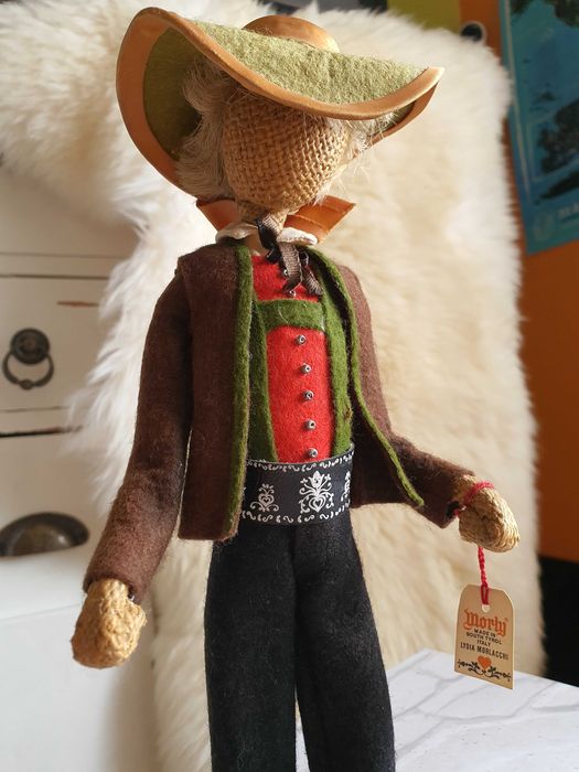 Papusa din panza si iuta hand made Morly de Lydia Morlacchi