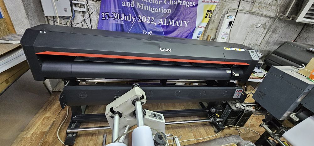 Широкоформатный принтер