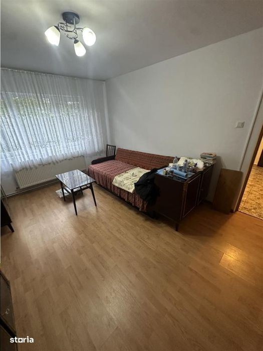 2 camere cu centrala proprie si balcon