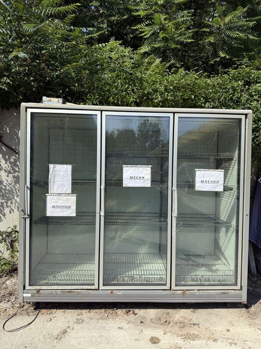 Професионална хладилна витрина