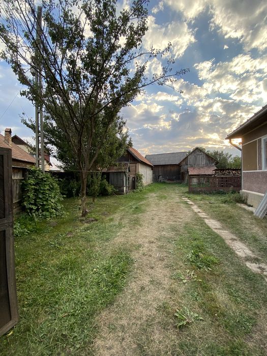 Casă familială cu grădină de vânzare în Sânzieni