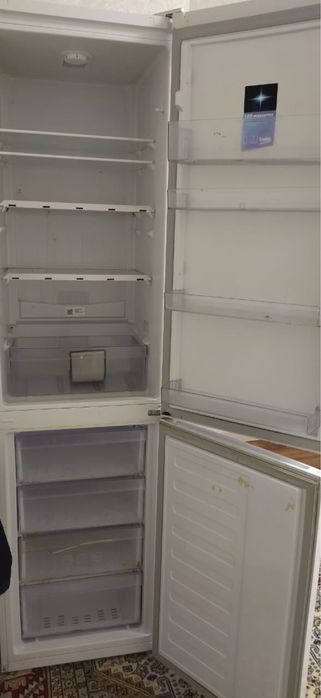 Продам неработающий холодильник 20000