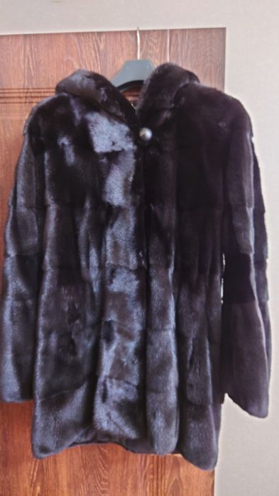 Шуба норковая, средней длины