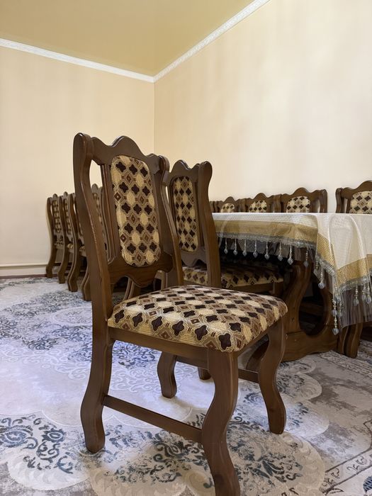 Стол со стульями 200 тыс