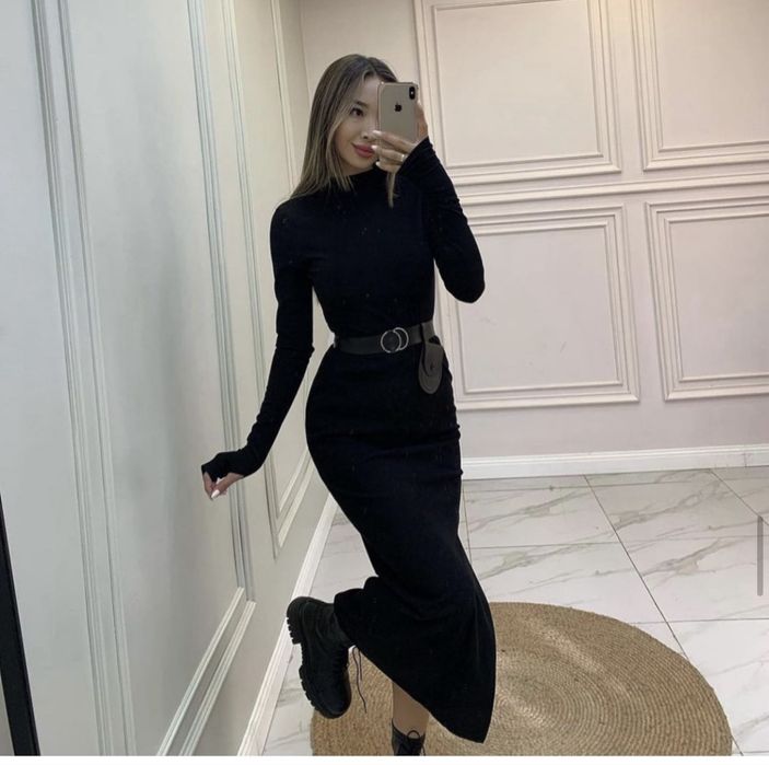 Платье по фигуре с ременом