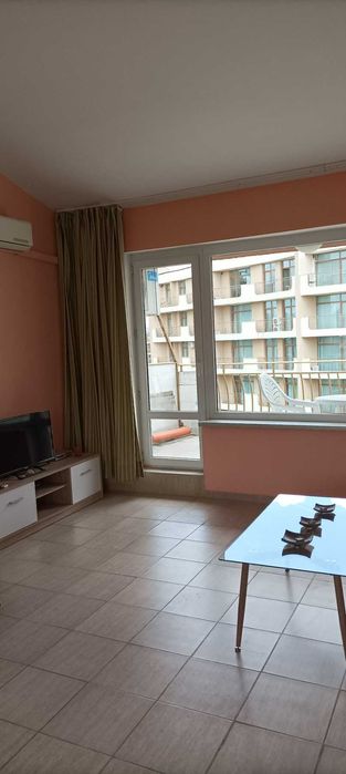 Дава се под наем Двустаен апартамент в Несебър - 85 кв.м за 306 € - Снимка #2
