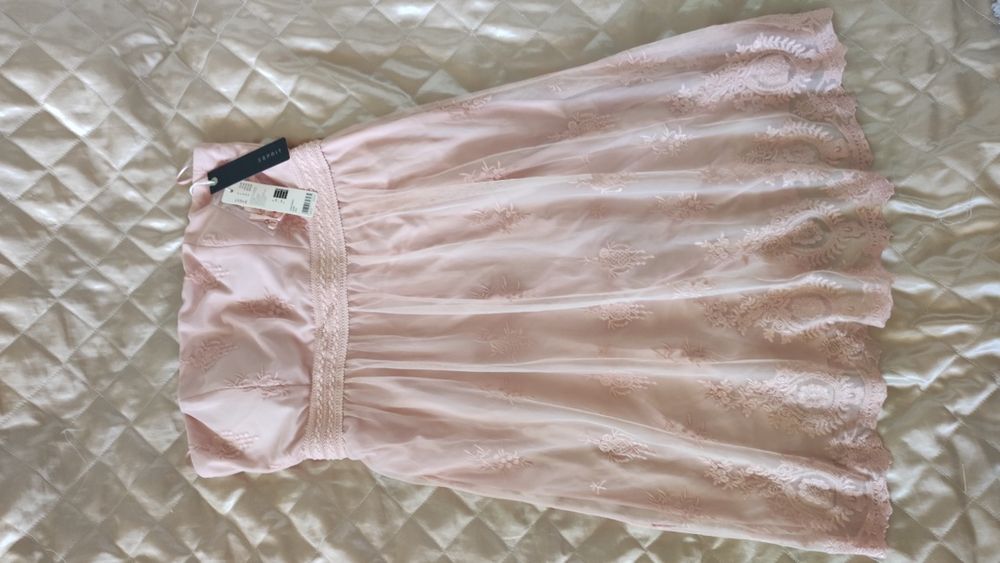 НОВА! ESPRIT бебешко розова рокля