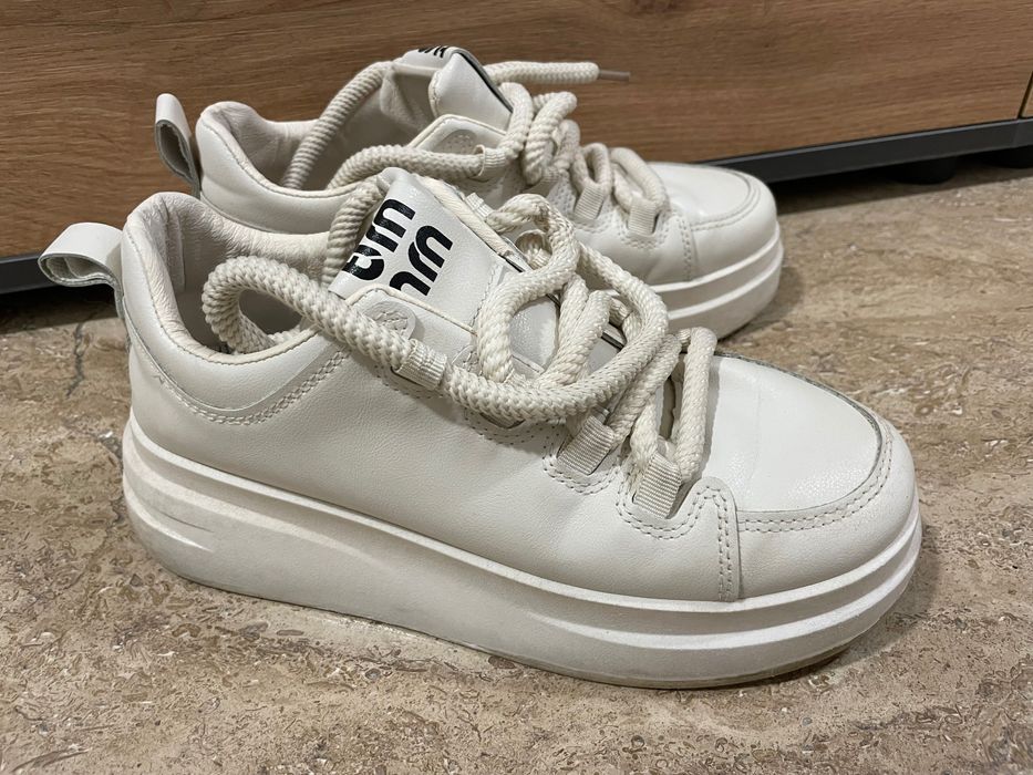 Дамски маратонки 39