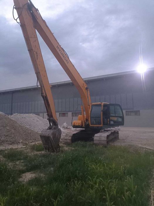 Экскаватор сотилади