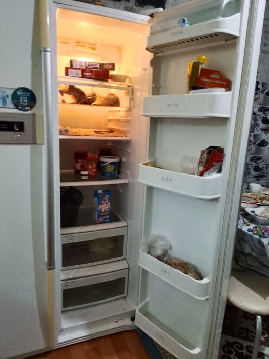 холодильник продам