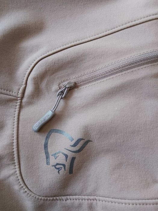 Оригинални зимни софтшел панталони Noronna ,Northpeak