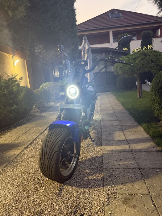 Scuter Electric At Performance