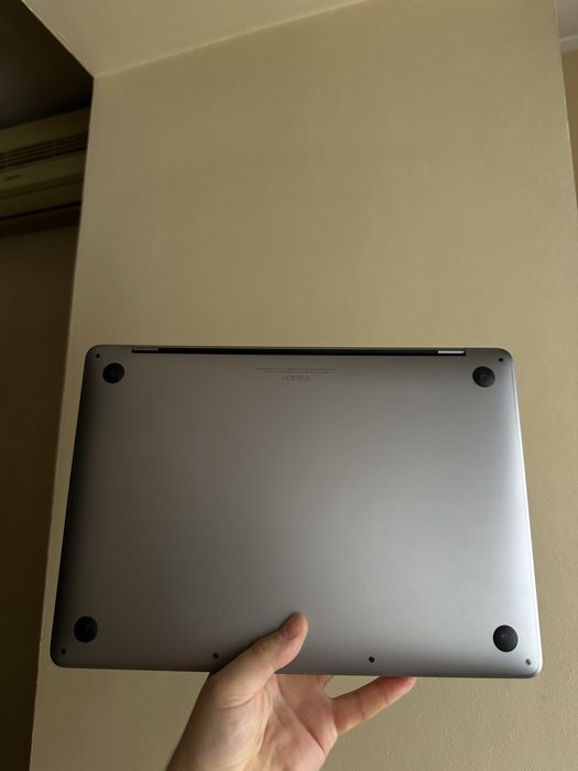MacBook Air M1 (2020) 8 GB / 512 GB