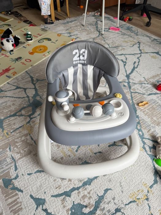 Почти новый ходунок