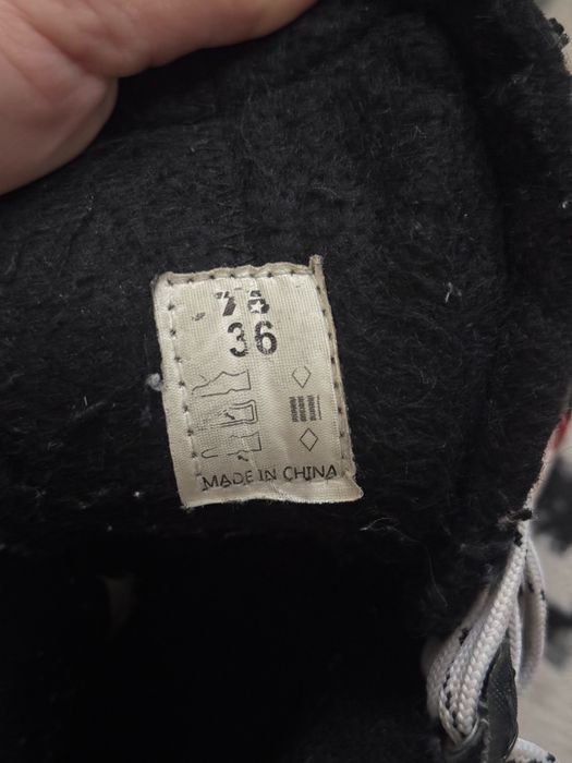 Продам коньки !!!