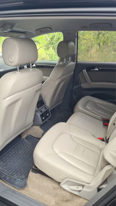 Продам автомобиль Ауди Q7