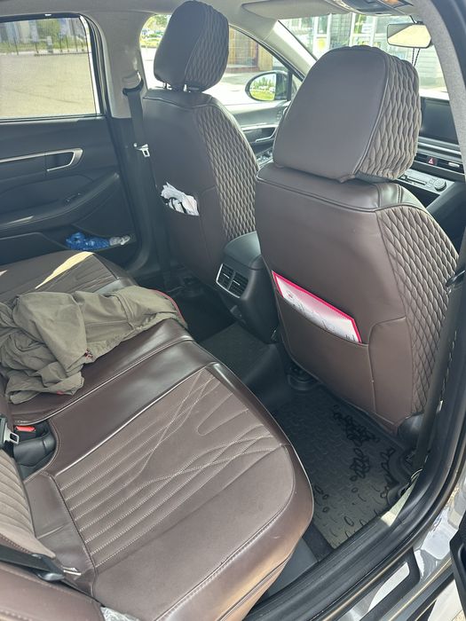 Чехлы на Hyundai  sonata