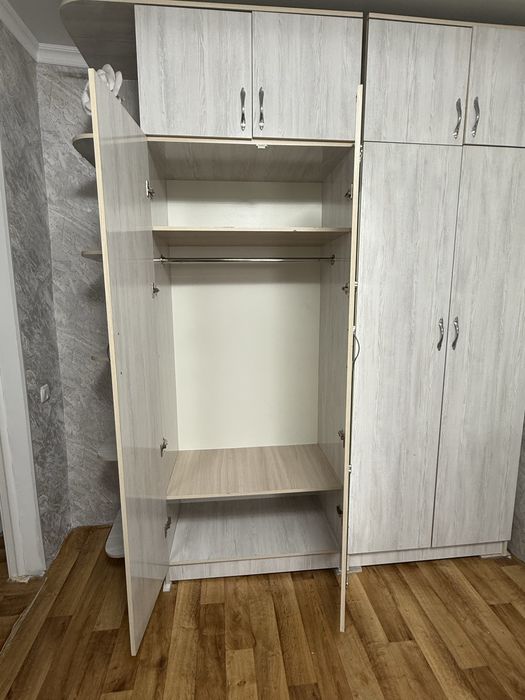 Продаю Шифоньер