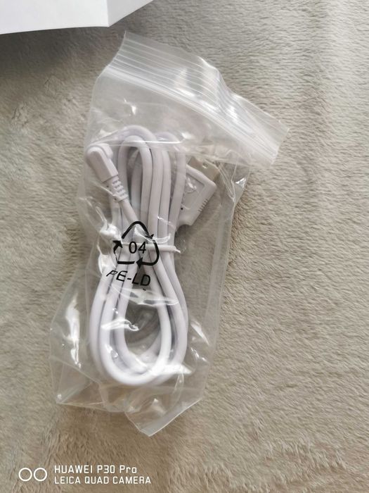 Ултразвукова Четка за почистване на лице Anew + USB кабел