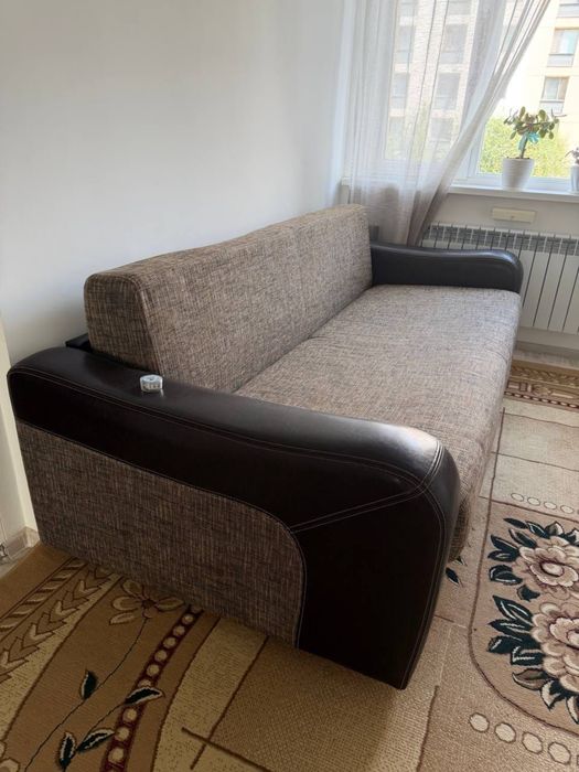 Продам диван срочно
