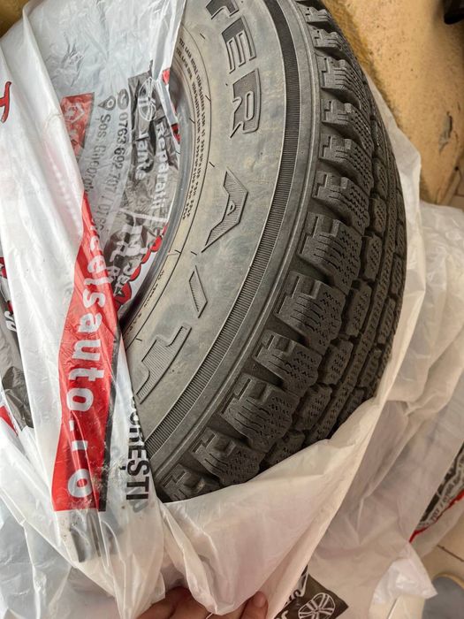 “Set anvelope iarnă Triangle 245/70 R17 – 400 lei