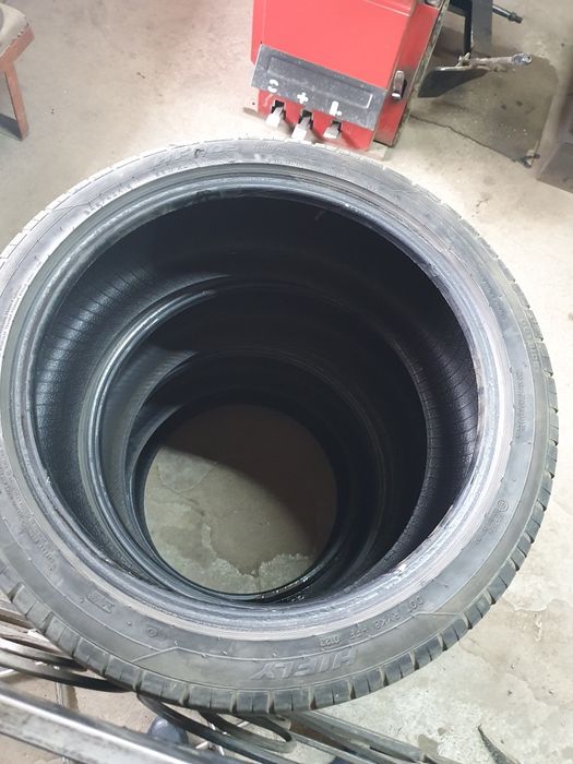 245/40/19 лето 4 шьуки5