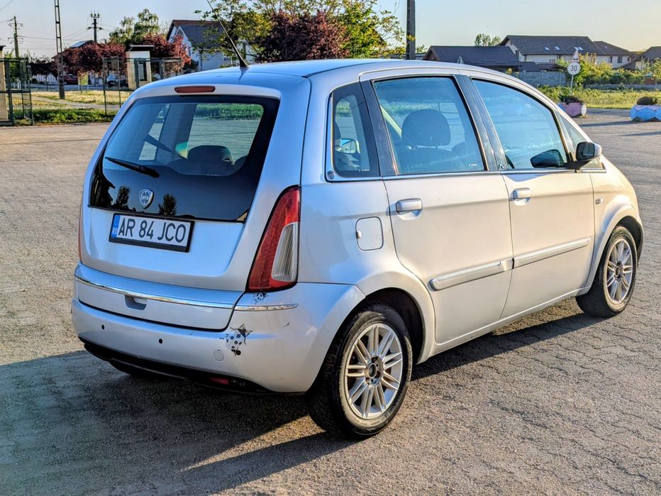 Vând Lancia Musa automată 1.3 jtdm