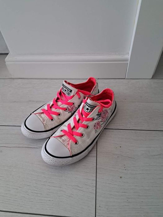 Tenesi converse marimea 33 34
