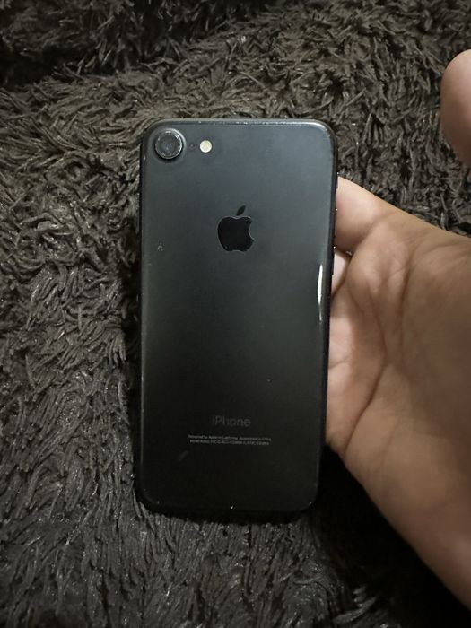 Iphone 7 с гарантией