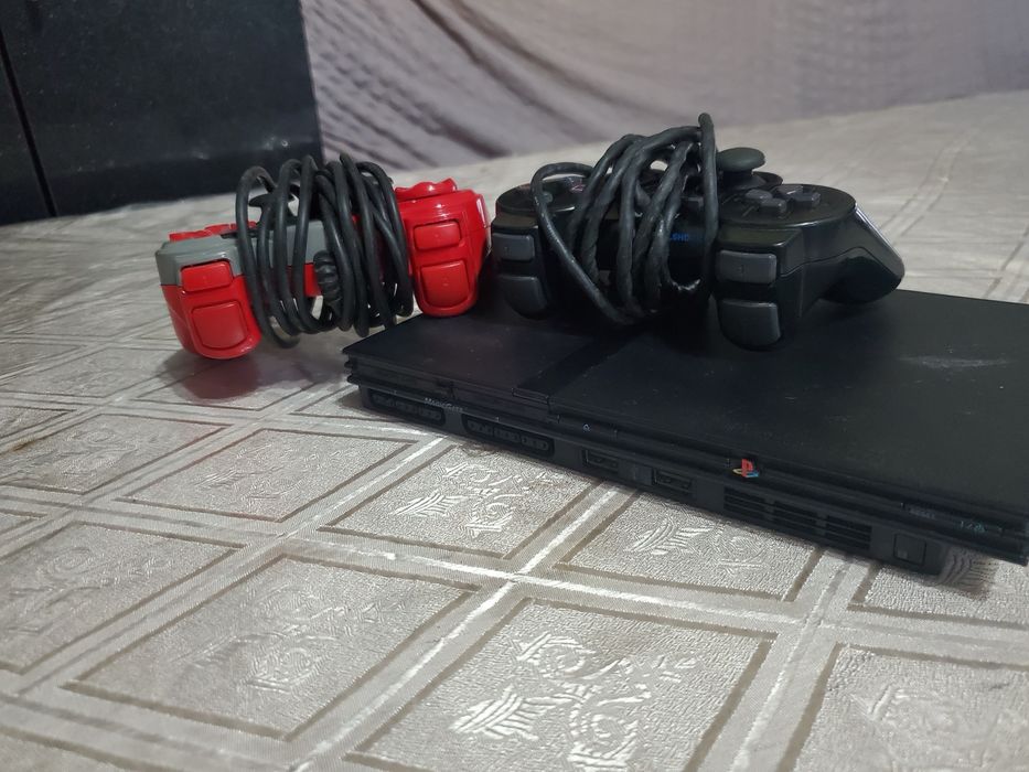 PlayStation 2 Slim + 2 ta joystik + Tekken o'yini! Hamma narsasi bor.