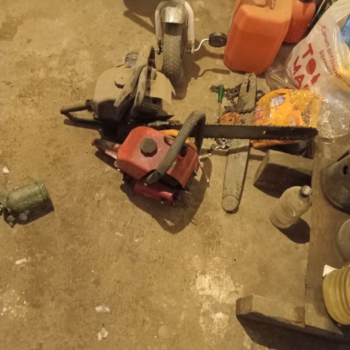 Бензопила продам срочно