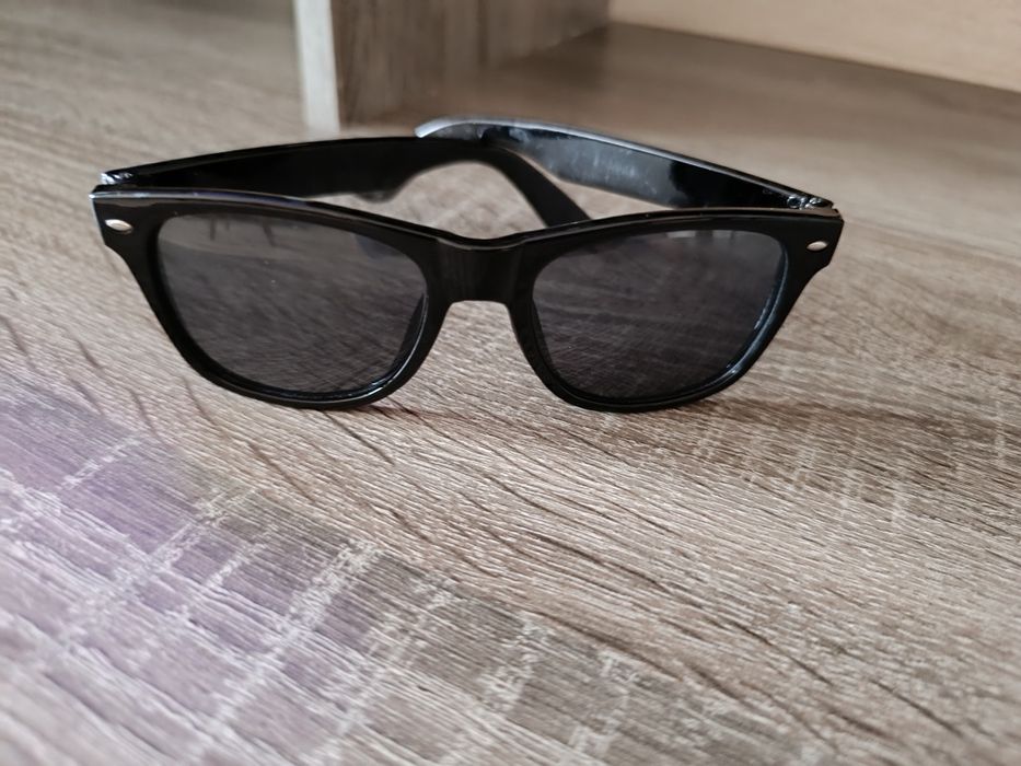 Детские солнцезащитные очки