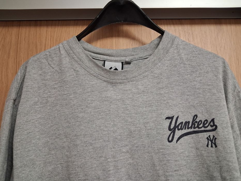 Тениска на  бейзболният отбор NY Yankees