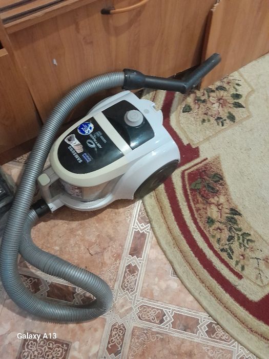 Продам  пылъесос на запчасти