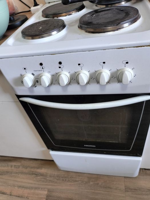 Электрическая плита