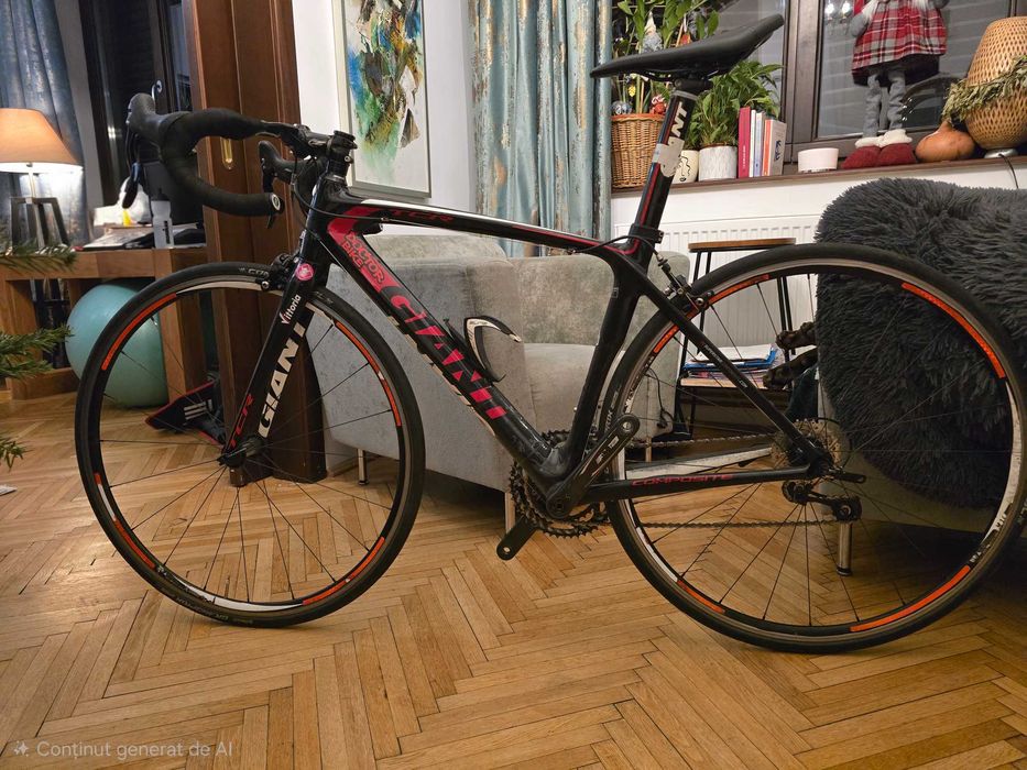 Bicicleta cursiera carbon Giant TCR 7.6kg 11v