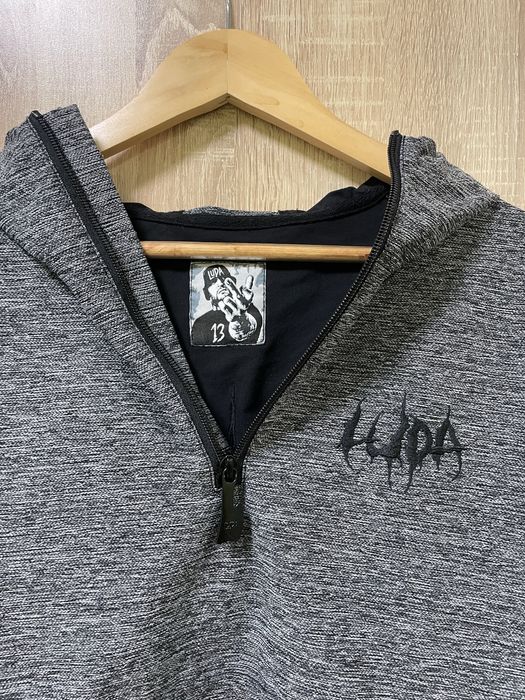 Продавам ветровка на Luda