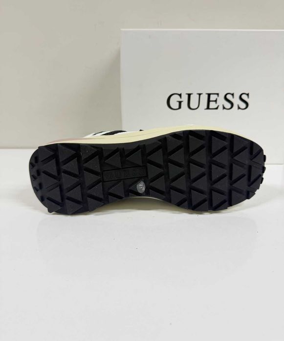 Guess Kadinn Runner Sneakers